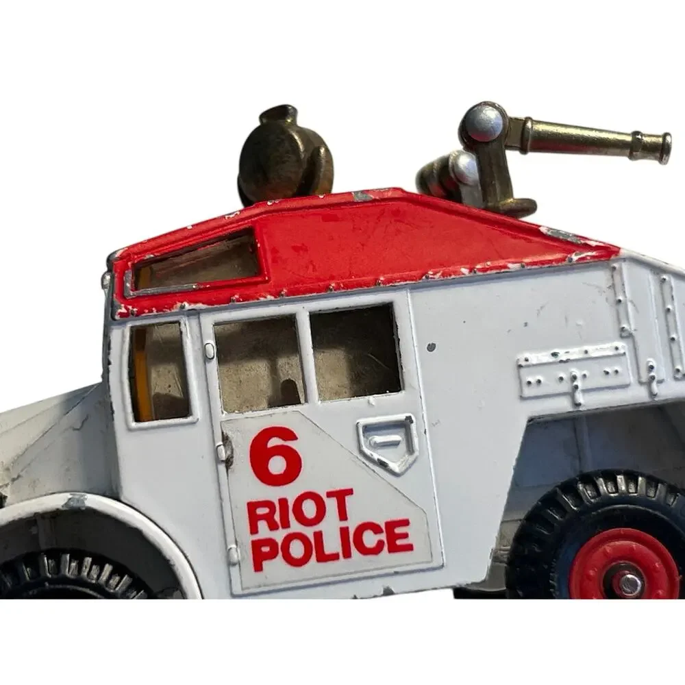 Vtg Corgi #422 Quad Tractor 6 Riot Police Hong Kong 77’ Die Cast Military Toy